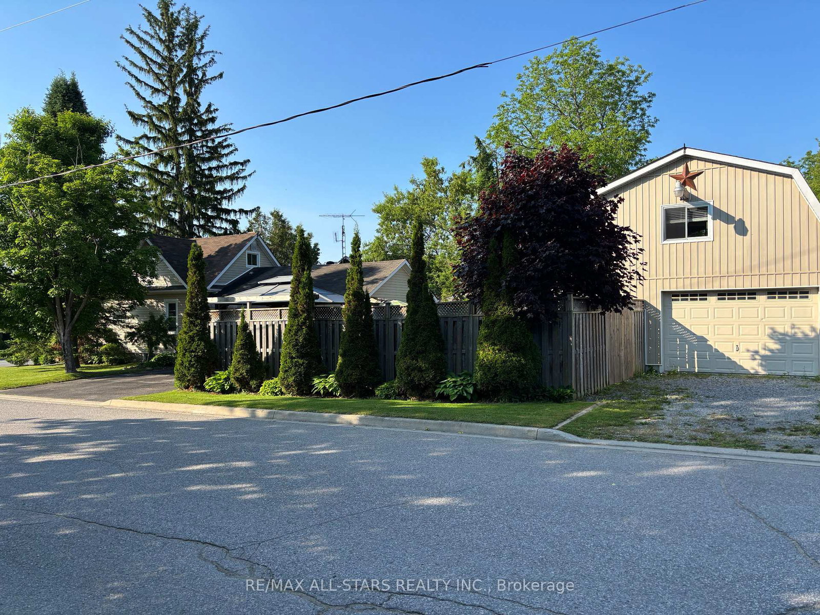 2-henrietta-street-scugog-ontario-e12209614