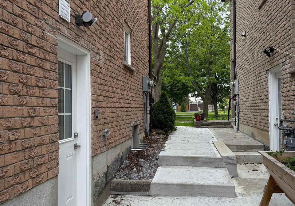 65-hewitt-crescent-ajax-ontario-e12209868