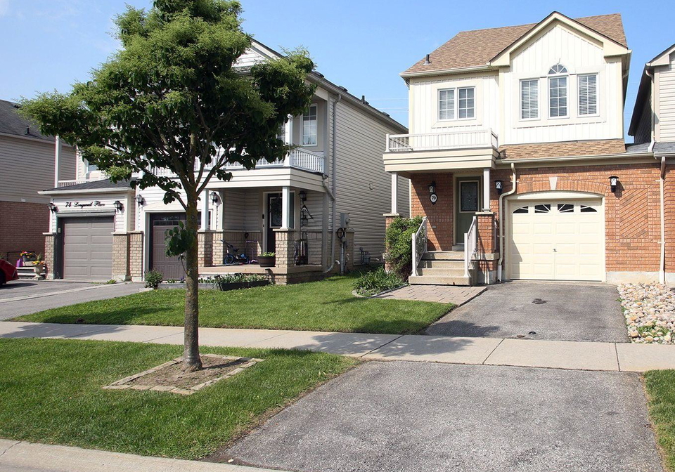 70-longueuil-place-whitby-ontario-e12210038