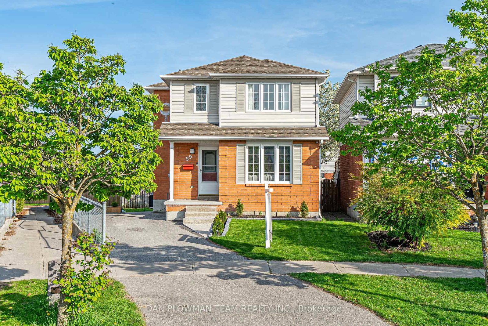 29-barron-court-clarington-ontario-e12210280