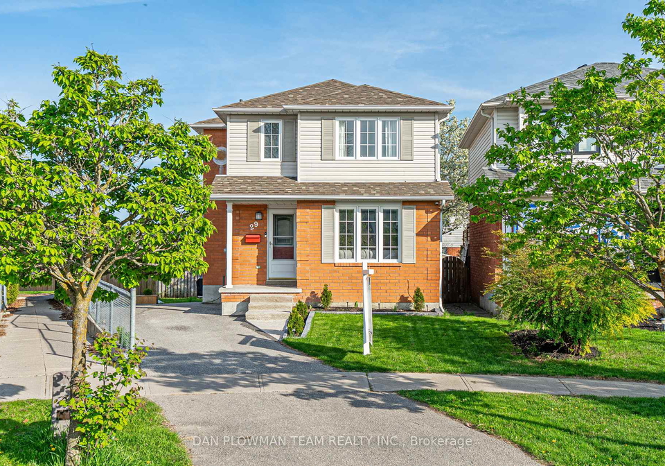 29-barron-court-clarington-ontario-e12210280