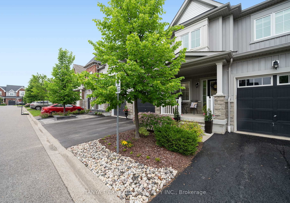 30-lambdon-way-whitby-ontario-e12210318