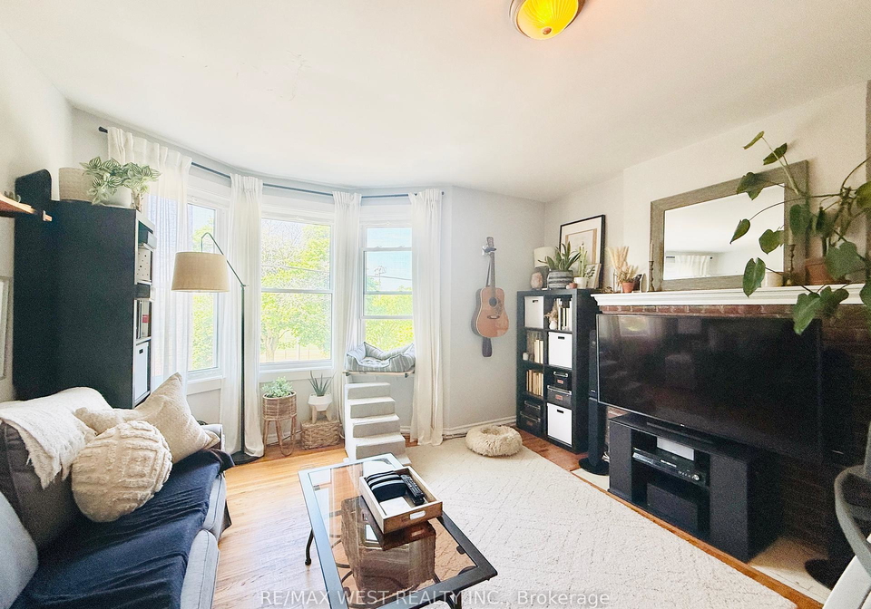 161-greenwood-avenue-toronto-ontario-e12210597