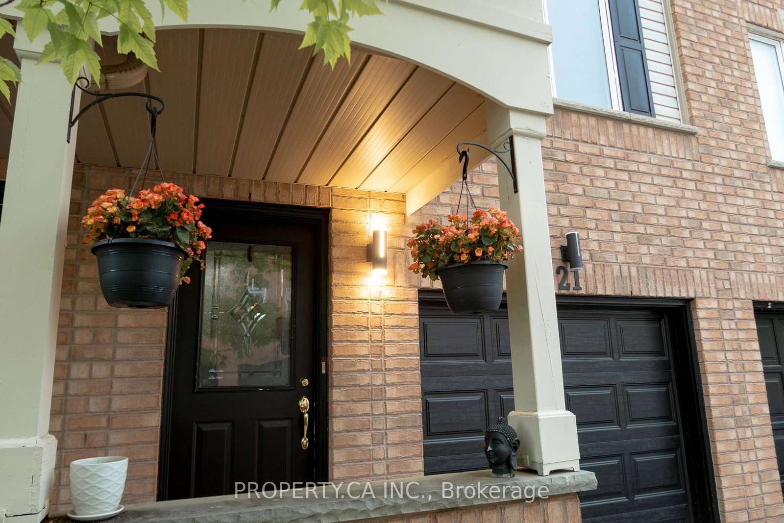21-mcgonigal-lane-ajax-ontario-e12210715
