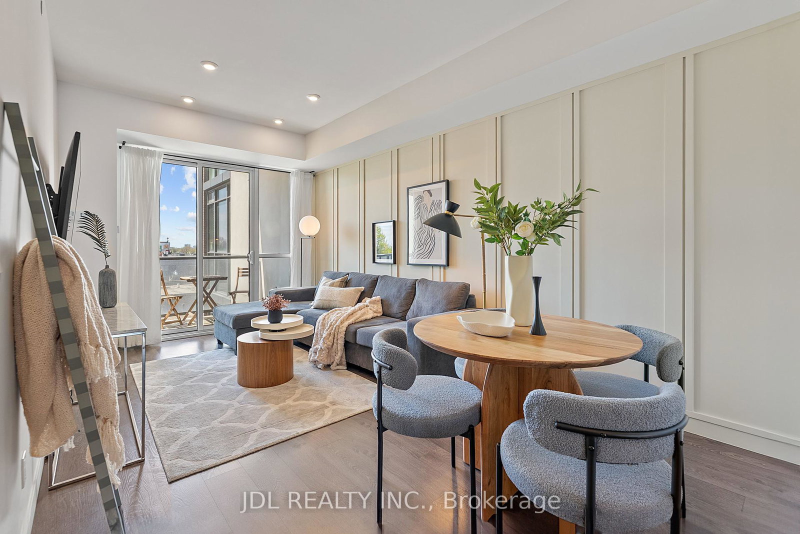 2055-danforth-avenue-toronto-ontario-e12211132