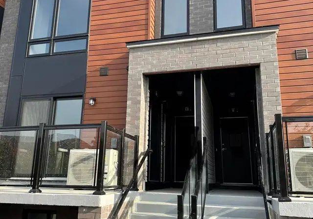 145-tapscott-road-scarborough-ontario-e12211886