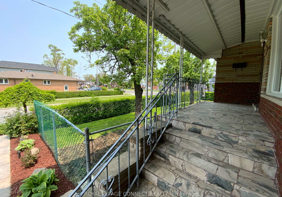 179-benjamin-boulevard-scarborough-ontario-e12212429