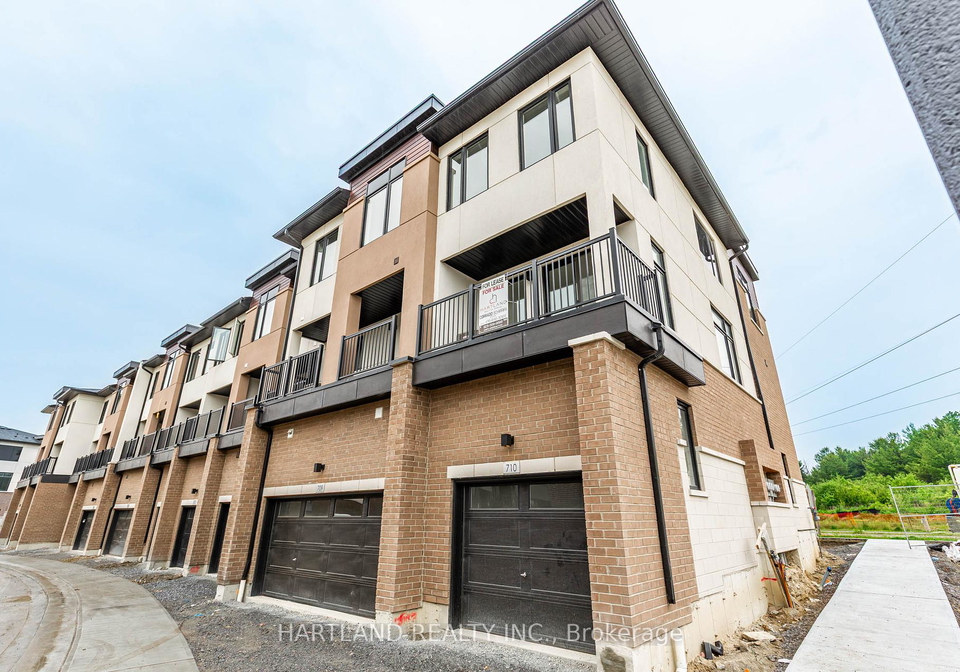 1695-dersan-street-pickering-ontario-e12214911