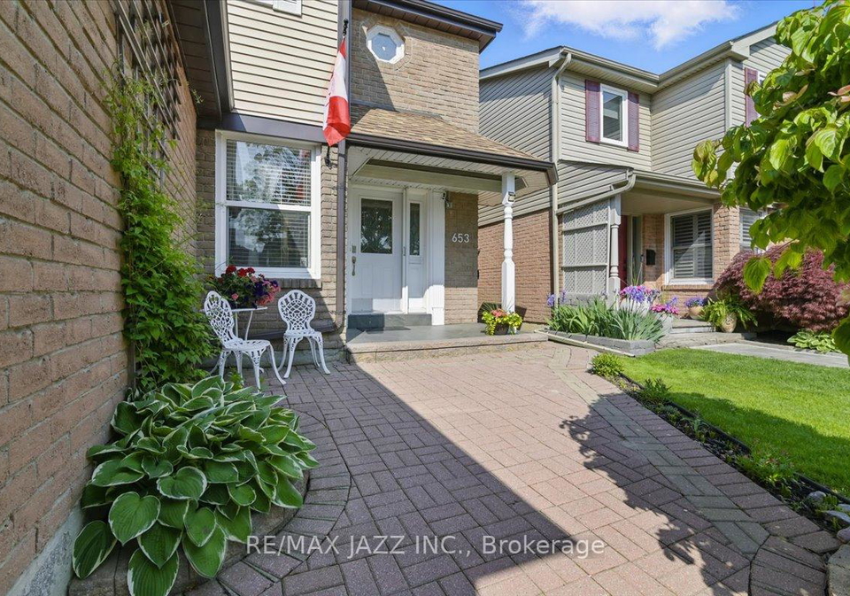 653-cowan-circle-s-pickering-ontario-e12214966