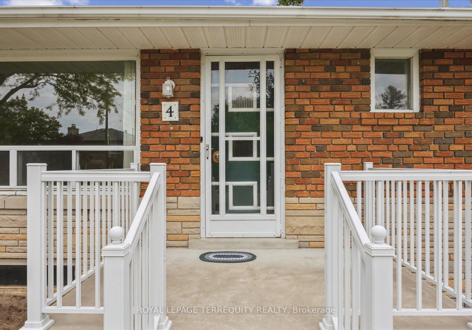 4-brewton-road-scarborough-ontario-e12215002