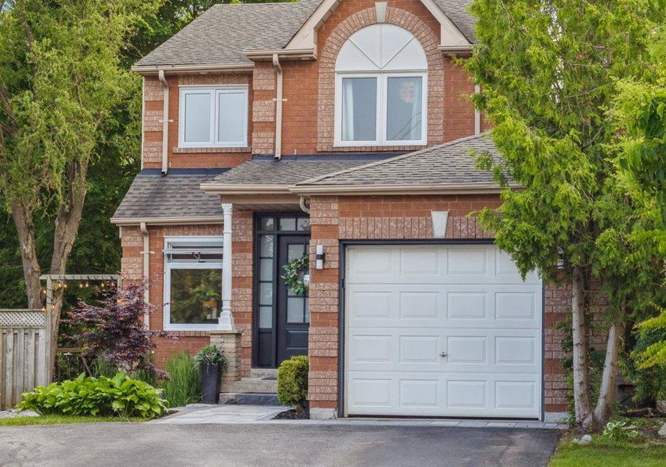 65-fry-crescent-clarington-ontario-e12216097