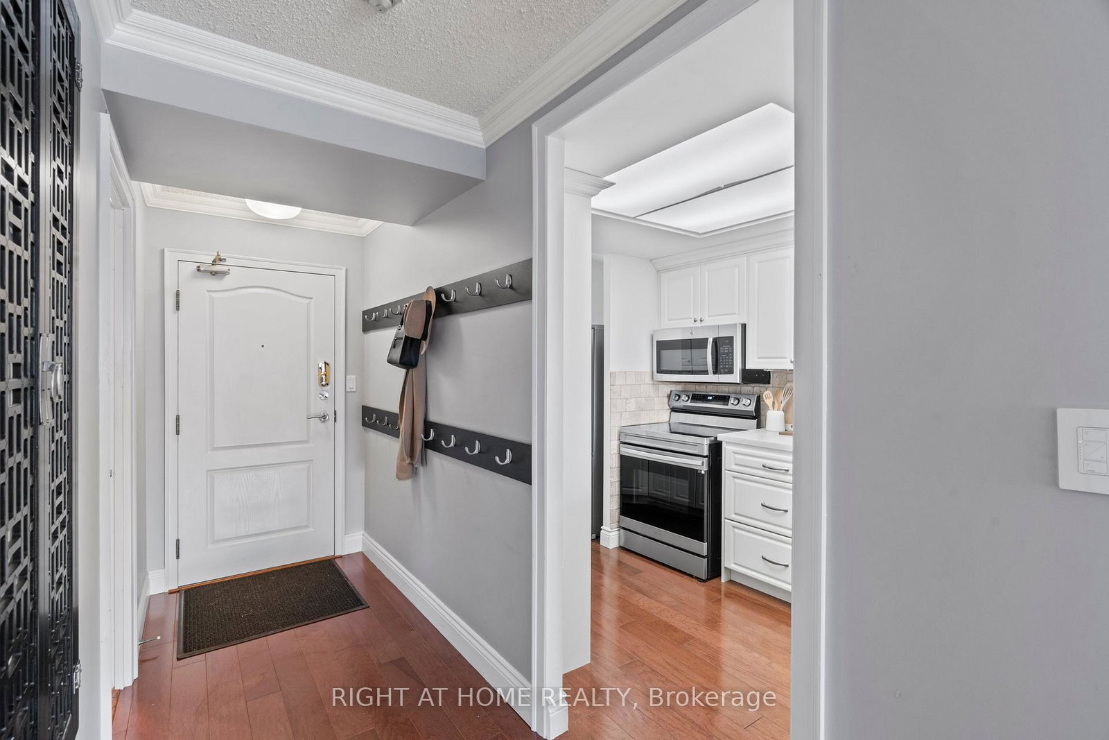 712-rossland-road-e-whitby-ontario-e12216399