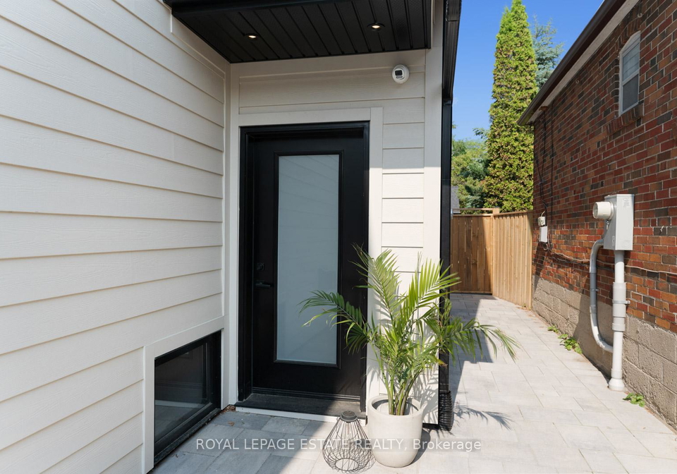 11-hunt-club-drive-scarborough-ontario-e12216893
