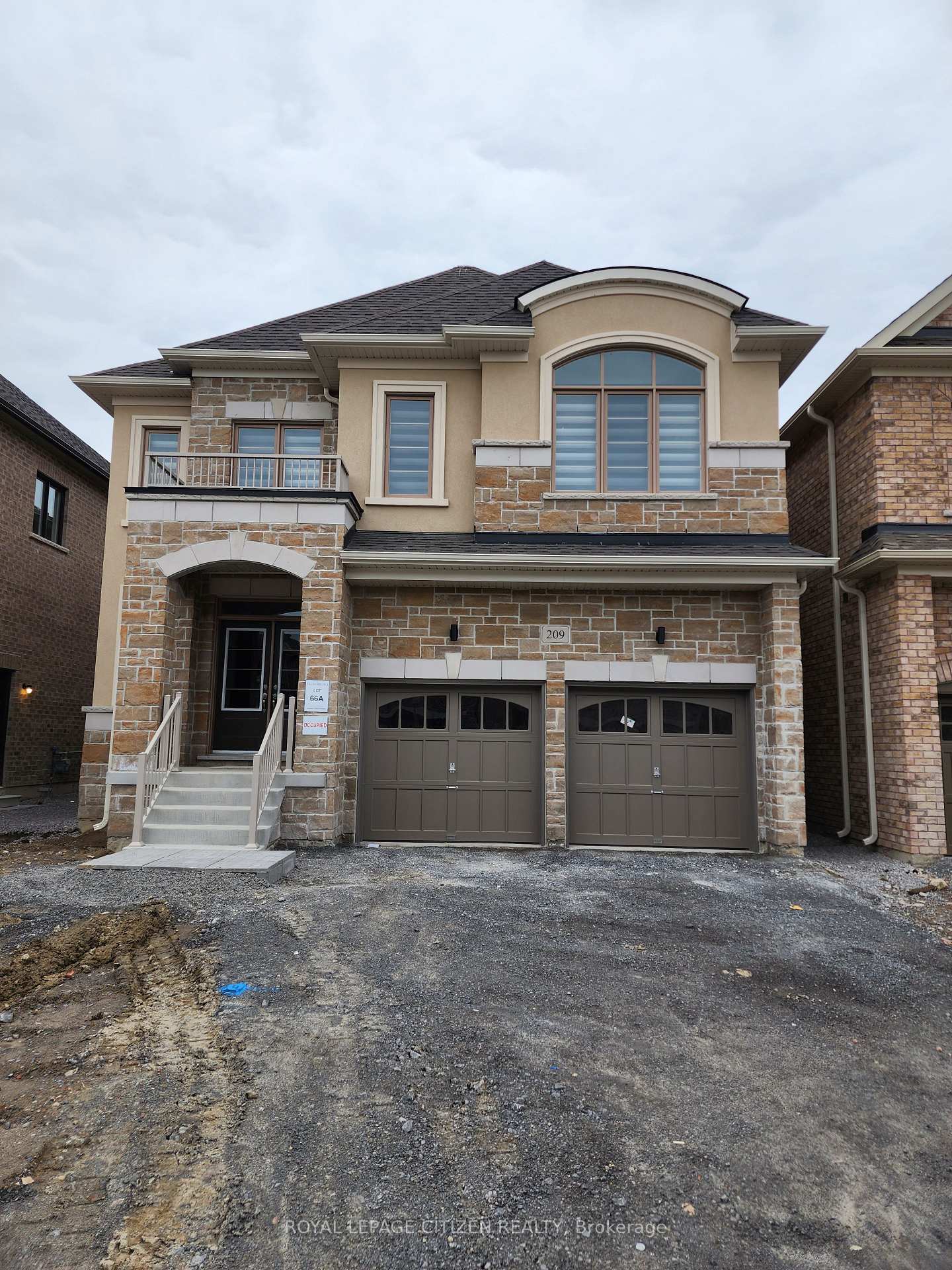 209-ronald-guscott-street-oshawa-ontario-e12218417