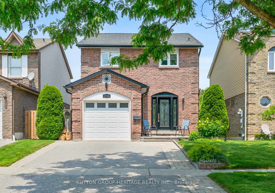 745-cobblers-court-pickering-ontario-e12219140