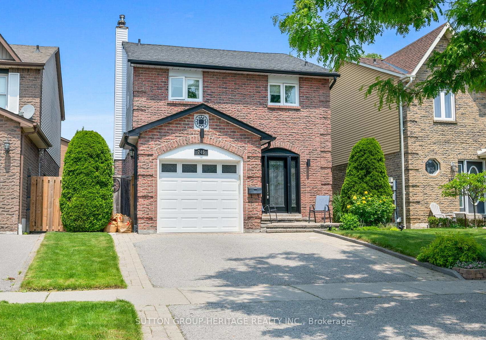745-cobblers-court-pickering-ontario-e12219140