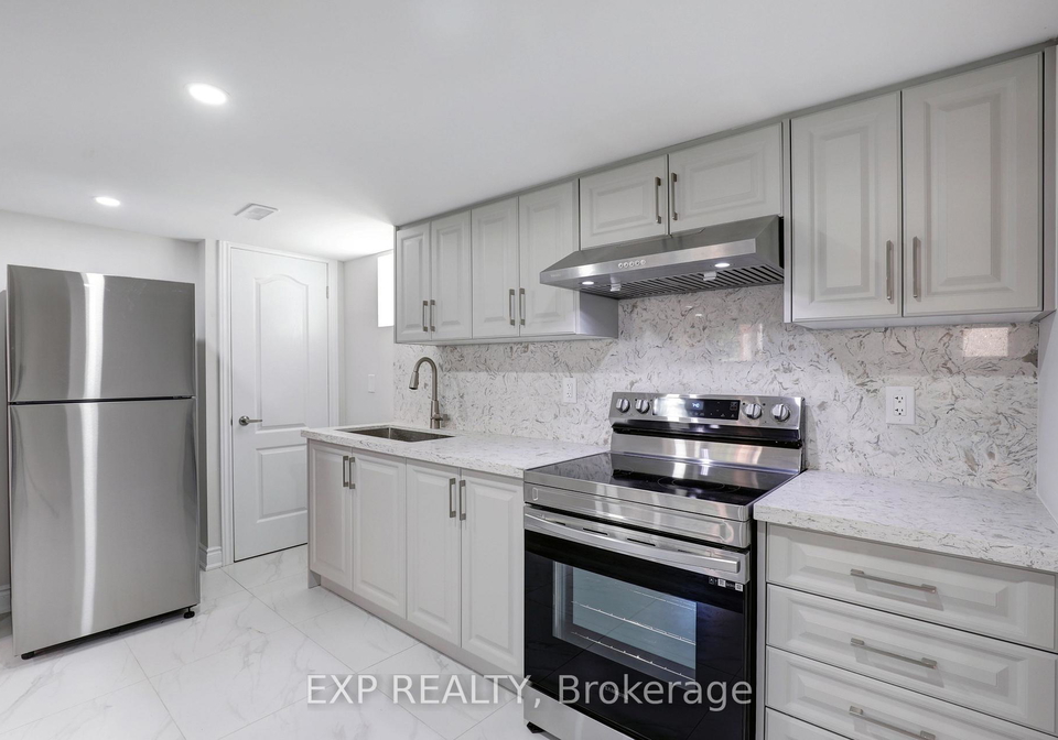432-mortimer-avenue-east-york-ontario-e12221066