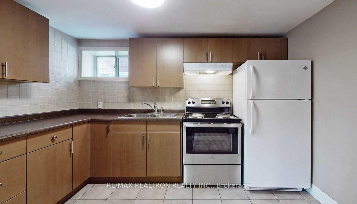 28-woodgrove-drive-scarborough-ontario-e12221350