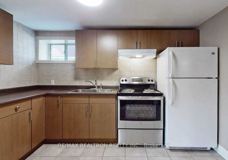 28-woodgrove-drive-scarborough-ontario-e12221350