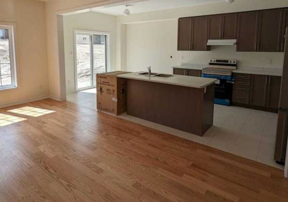 2422-angora-street-pickering-ontario-e12221367