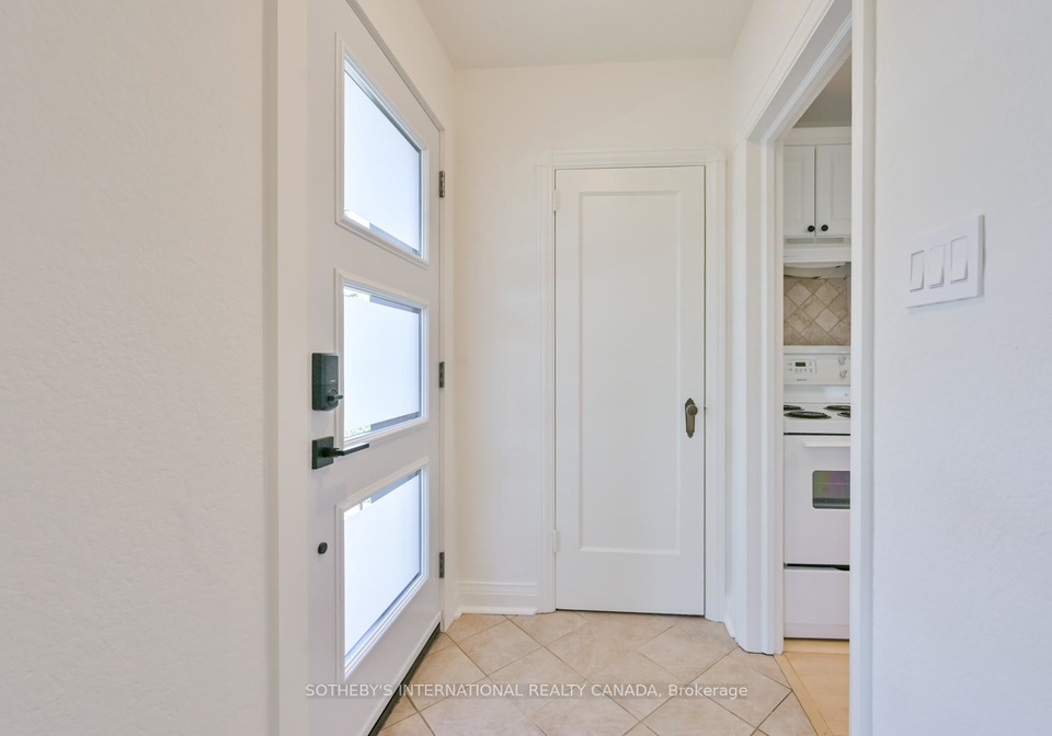 32-davies-crescent-east-york-ontario-e12222558