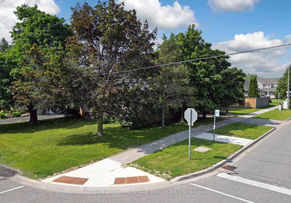 56-ferguson-avenue-whitby-ontario-e12222895