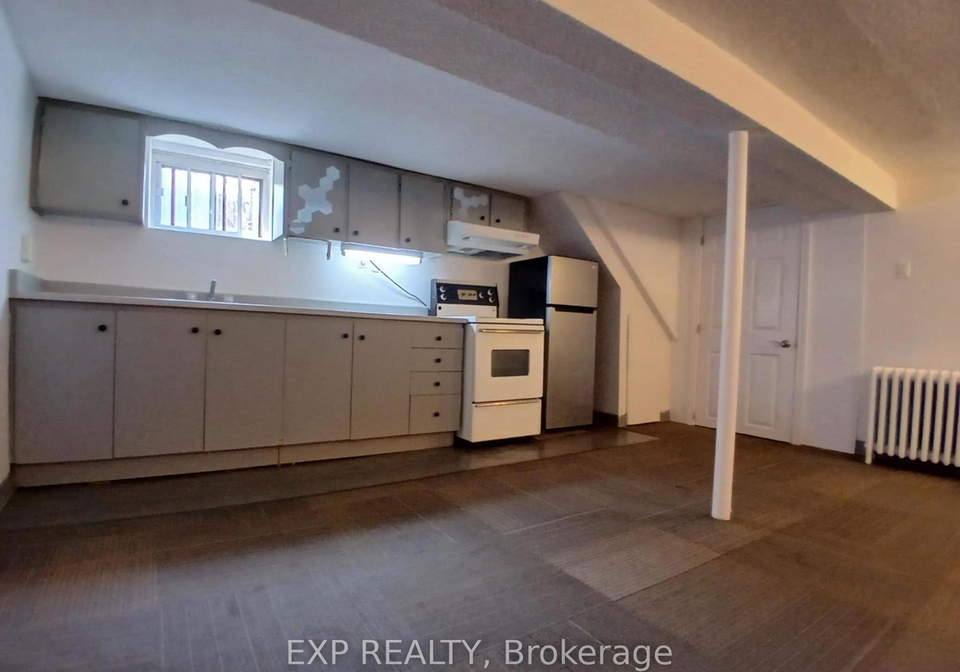 1-chilton-road-east-york-ontario-e12223447
