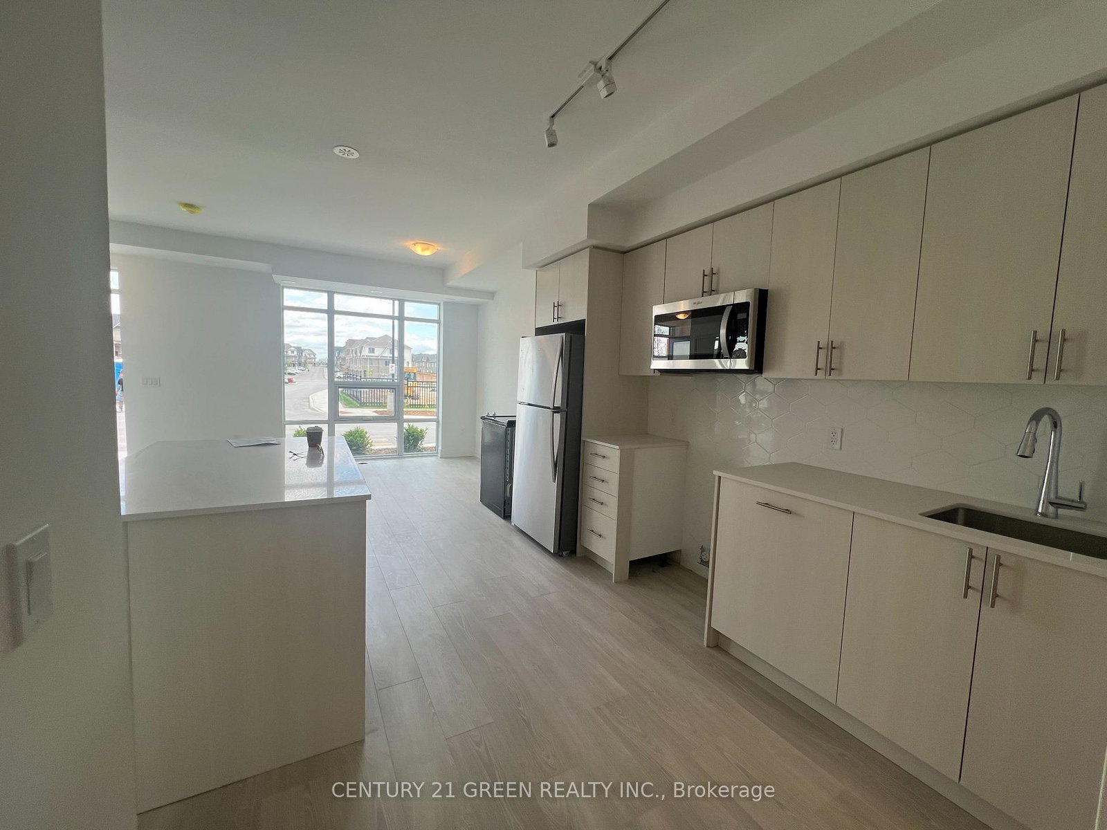 44-alpine-symphony-path-oshawa-ontario-e12223912