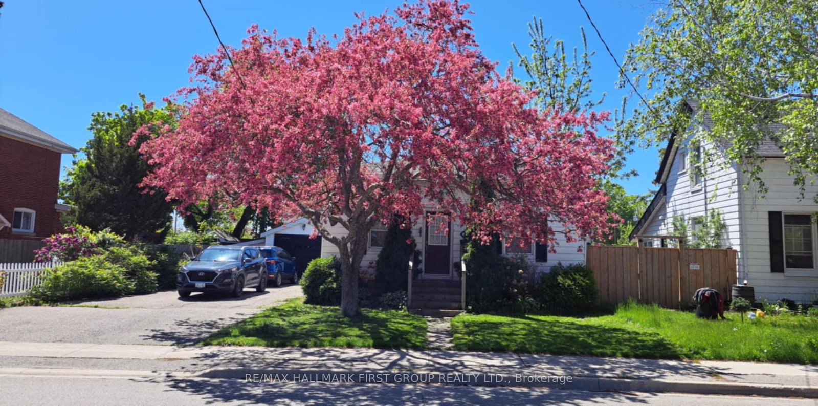 220-centre-street-s-whitby-ontario-e12225937