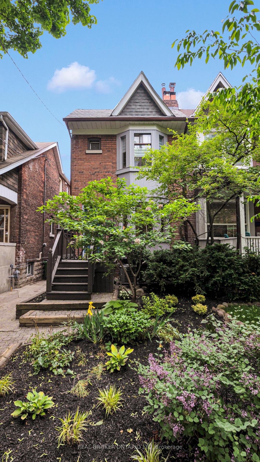 259-strathmore-boulevard-east-york-ontario-e12226254