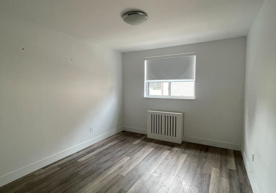 257-torrens-avenue-east-york-ontario-e12226436