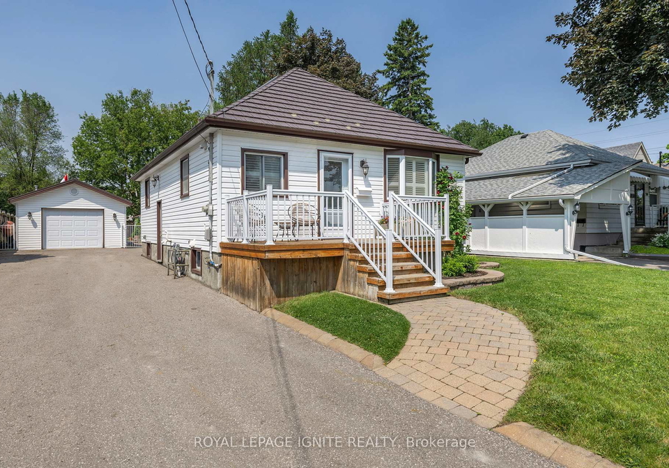 514-perry-street-whitby-ontario-e12226735
