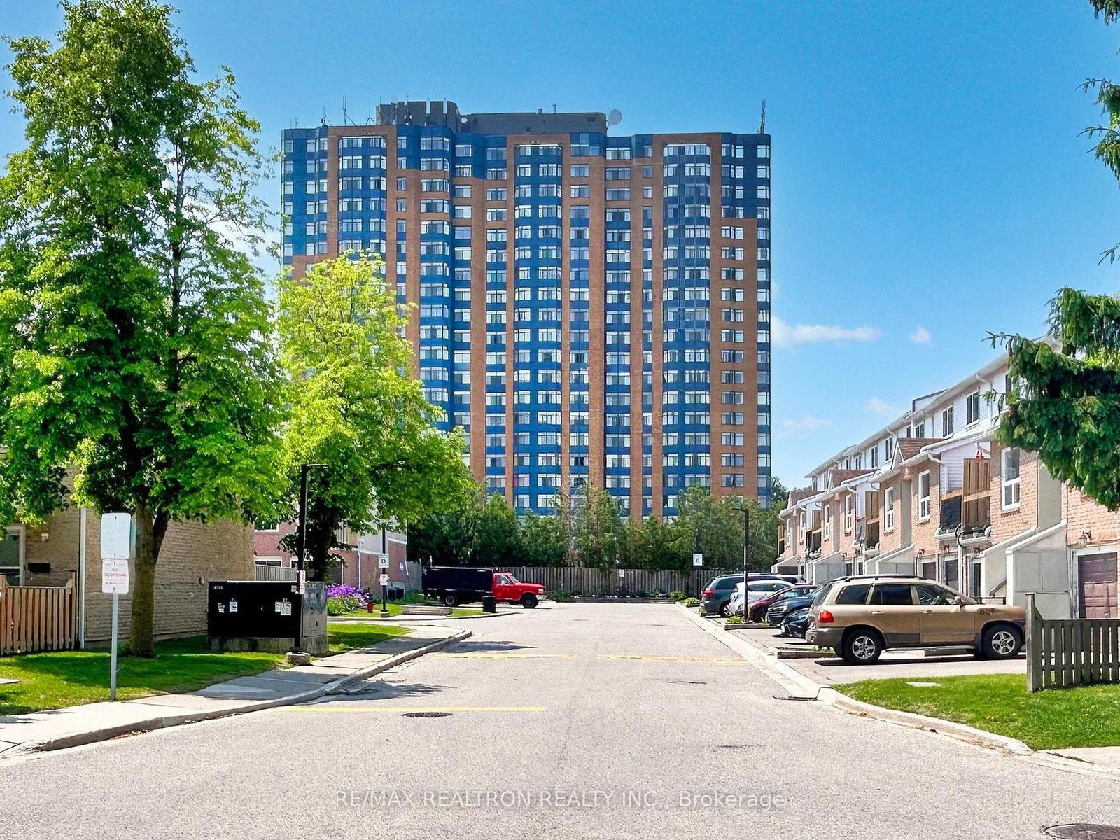 88-alton-tower-circle-scarborough-ontario-e12227398
