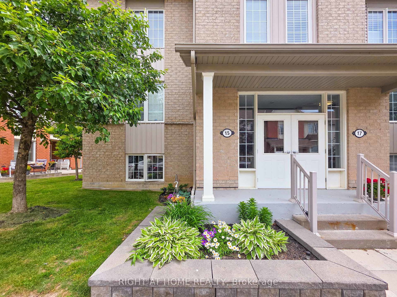 15-petra-way-whitby-ontario-e12228076