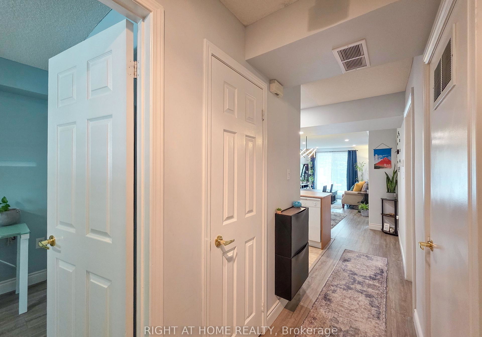 15-petra-way-whitby-ontario-e12228076