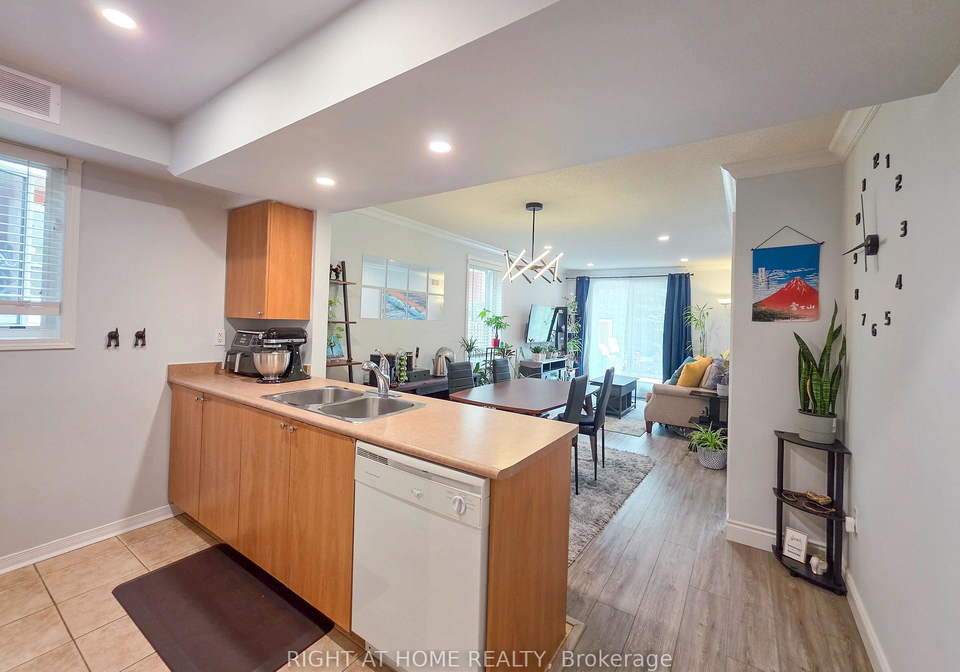 15-petra-way-whitby-ontario-e12228076