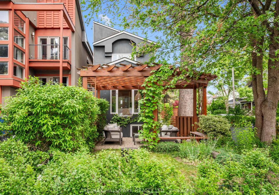 22-dawson-avenue-toronto-ontario-e12229951