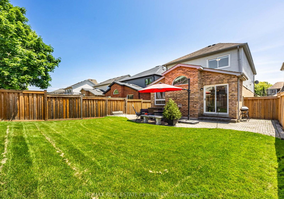 14-constance-drive-whitby-ontario-e12230010