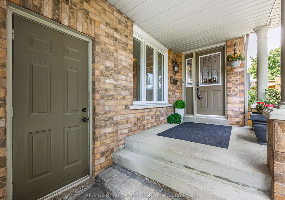 14-constance-drive-whitby-ontario-e12230010