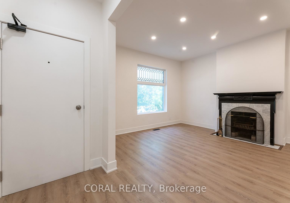 29-victor-avenue-toronto-ontario-e12231156