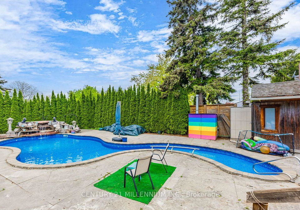 15-benary-crescent-scarborough-ontario-e12231324