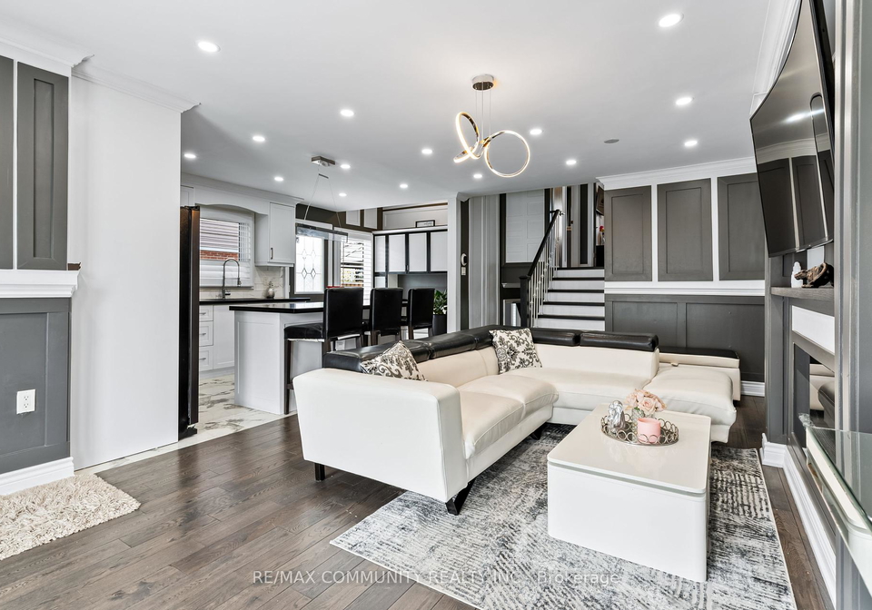 114-panter-crescent-ajax-ontario-e12231427