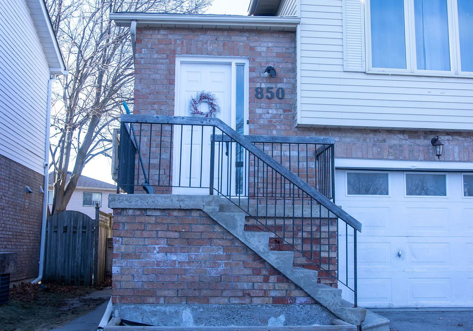 850-bennett-court-oshawa-ontario-e12231595