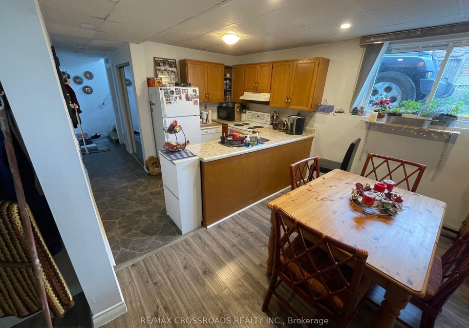 613-perry-street-whitby-ontario-e12231627