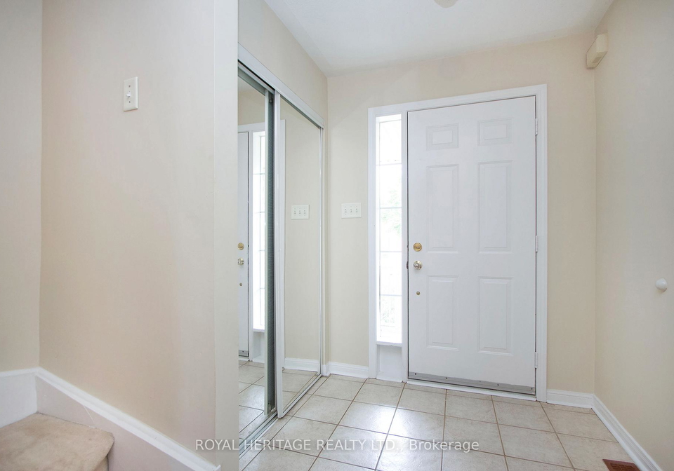 7-fawcett-avenue-whitby-ontario-e12231776