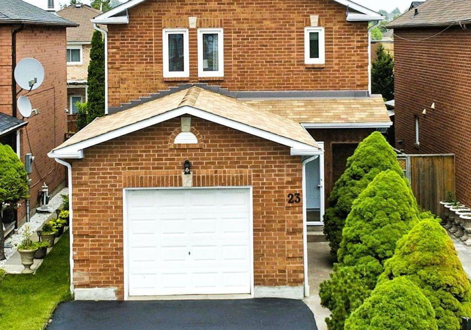 23-sharp-crescent-ajax-ontario-e12232554