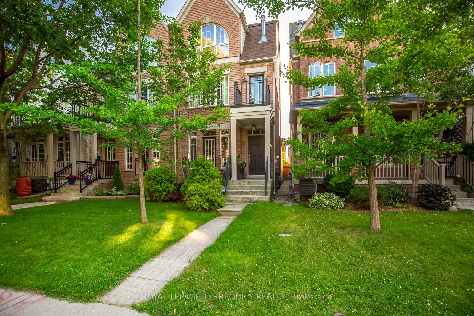 88-winners-circle-toronto-ontario-e12232998