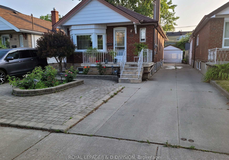74-inwood-avenue-east-york-ontario-e12233029