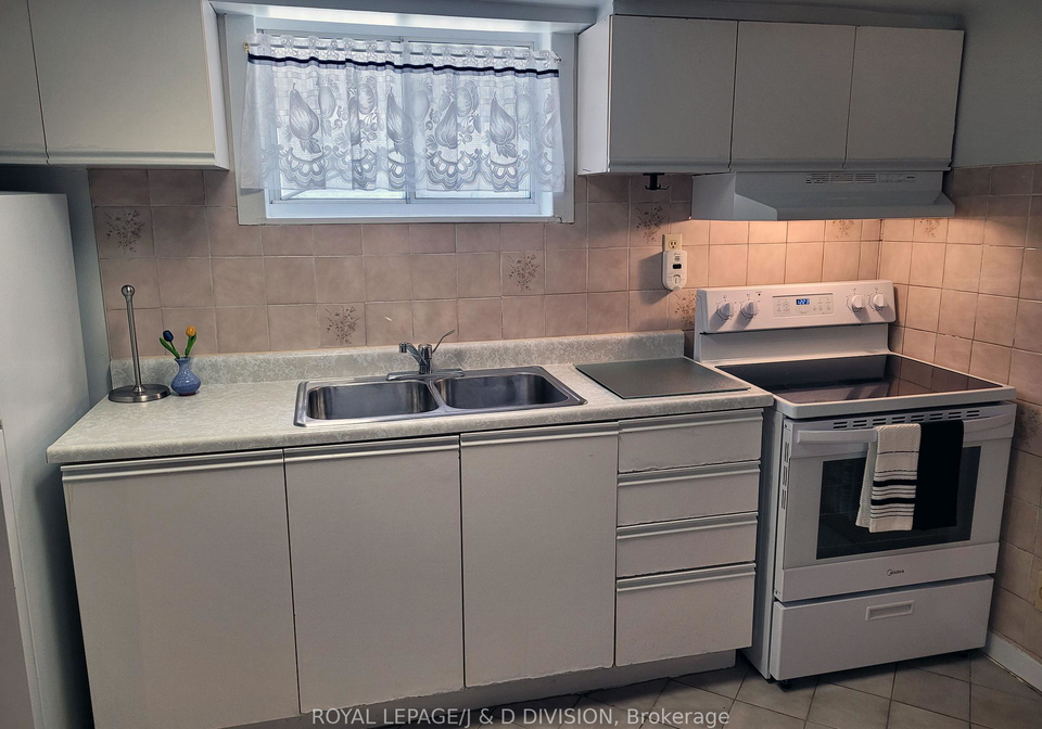 74-inwood-avenue-east-york-ontario-e12233029