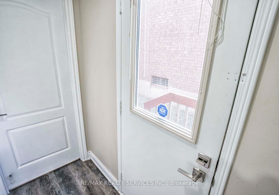 535-lightfoot-place-pickering-ontario-e12233087